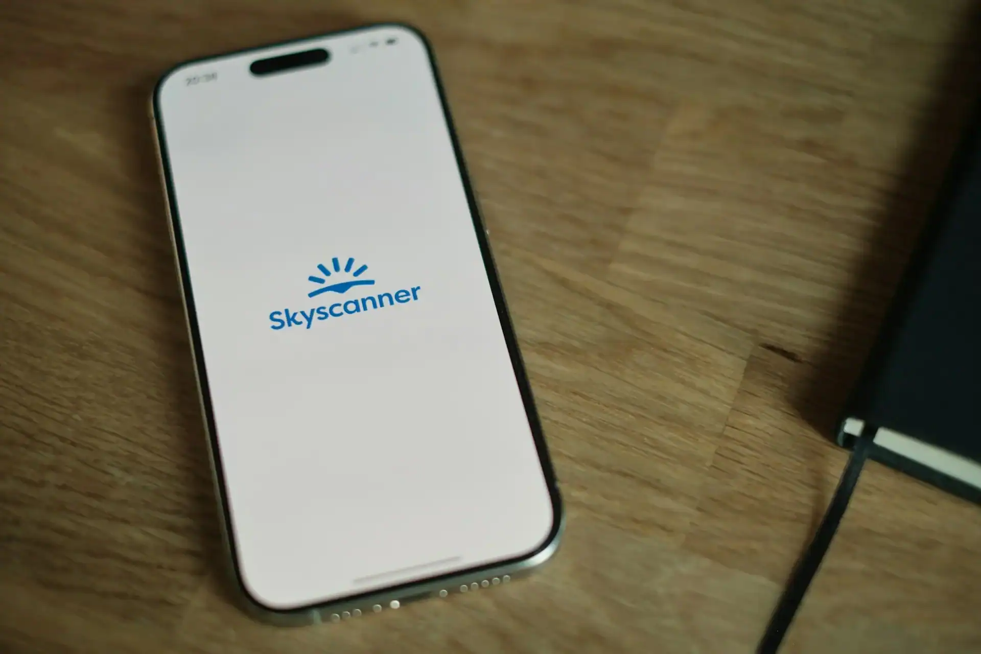 Notification de baisse de prix sur smartphone, alertes prix vols pas chers Google Liligo KAYAK