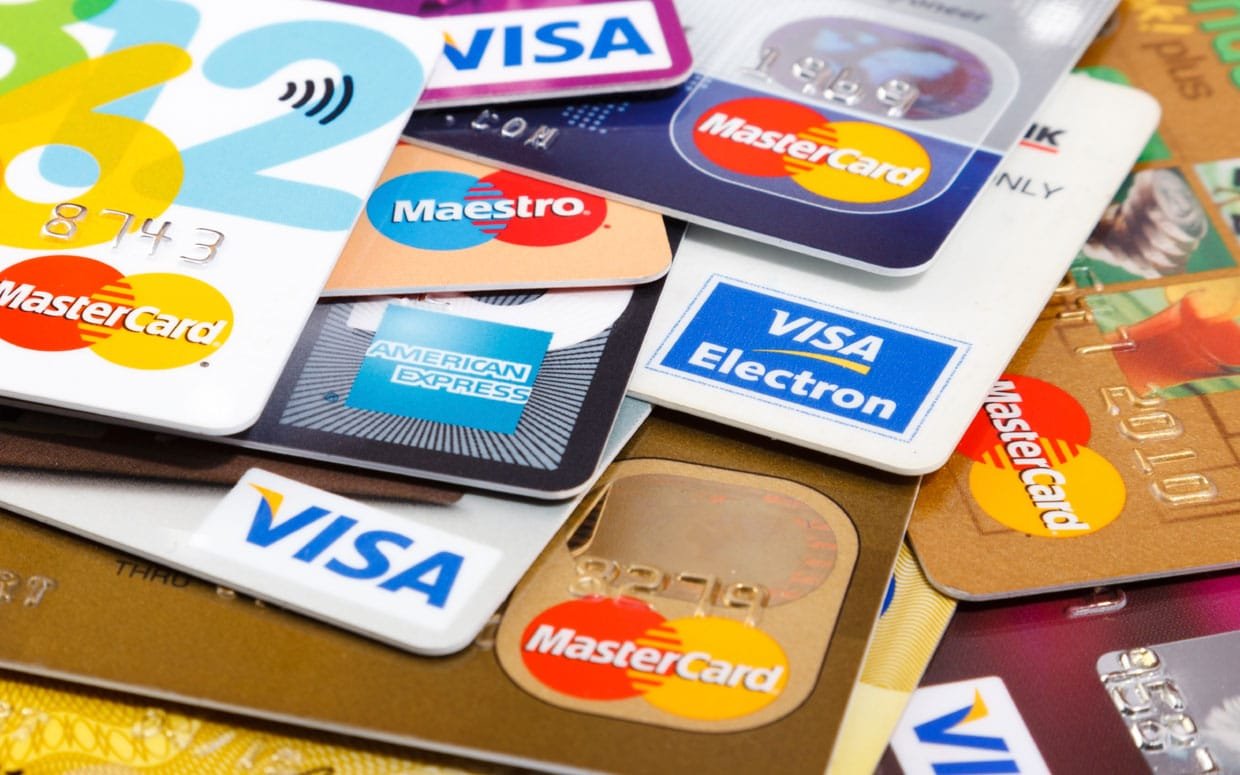 Cartes bancaires comparées, frais bancaires à l'étranger selon le type de carte